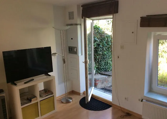 Altstadt Mit Eigenem Parkplatz Und Garten * Bonn